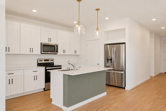 Building Photo - 18128 W Soft Wind Dr
