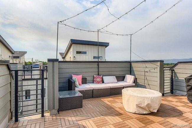 Building Photo - 1280 E Hampden Ave