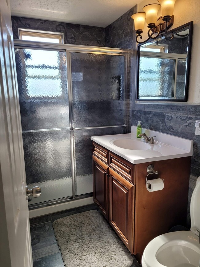 Building Photo - Windsor's Lakewood Properties