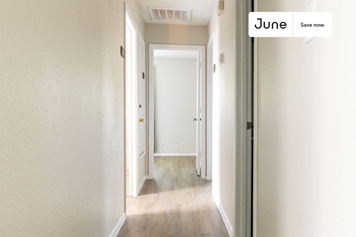 Building Photo - 1212 Bonnie Brae St