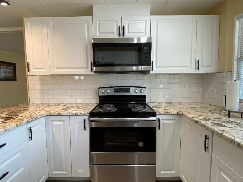 Building Photo - 144 Stuart Cir