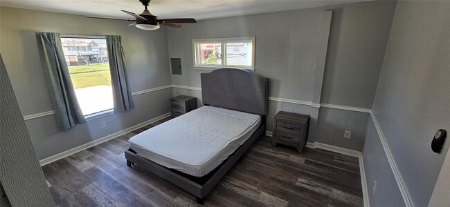 Building Photo - 1643 Railroad St