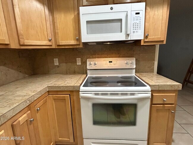 Building Photo - 12440 N 20th St