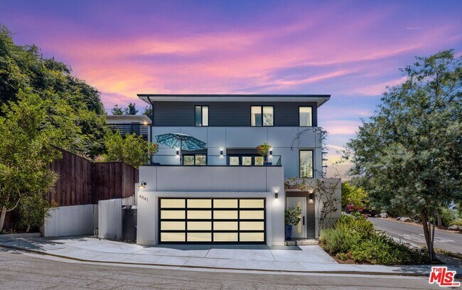 Building Photo - 4841 Minden Pl