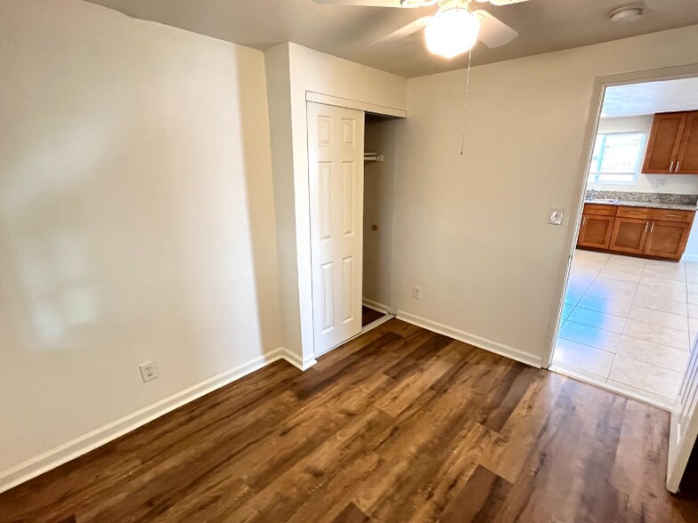 Building Photo - 4531 Park Ave