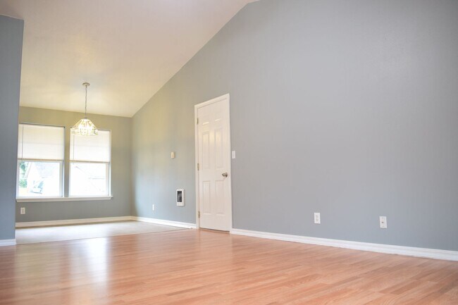 Building Photo - Osage St- OS