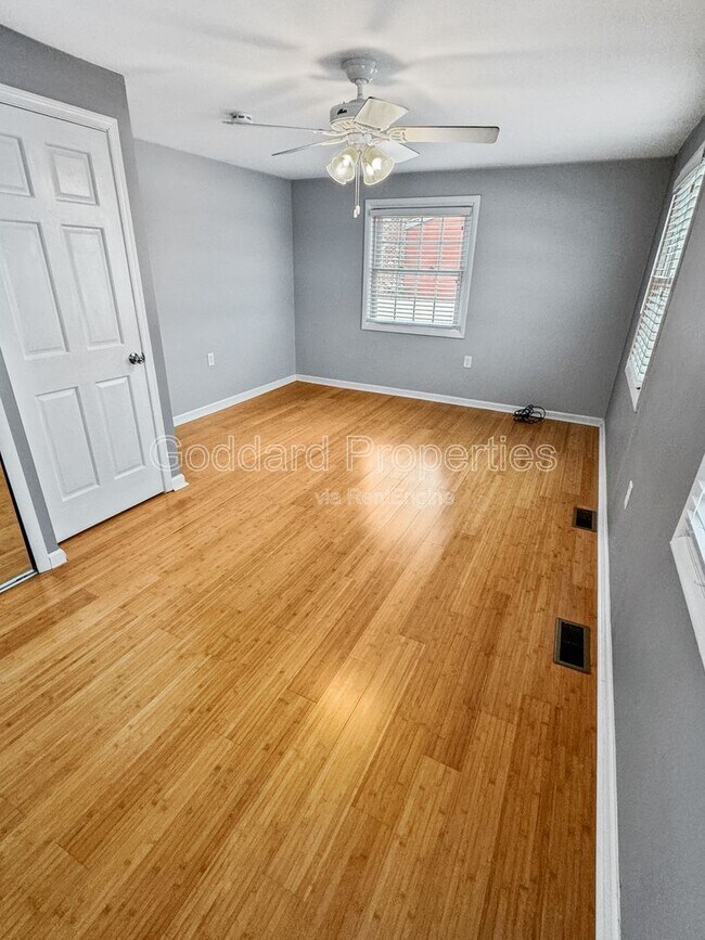 Building Photo - 412 Ripplewood Rd