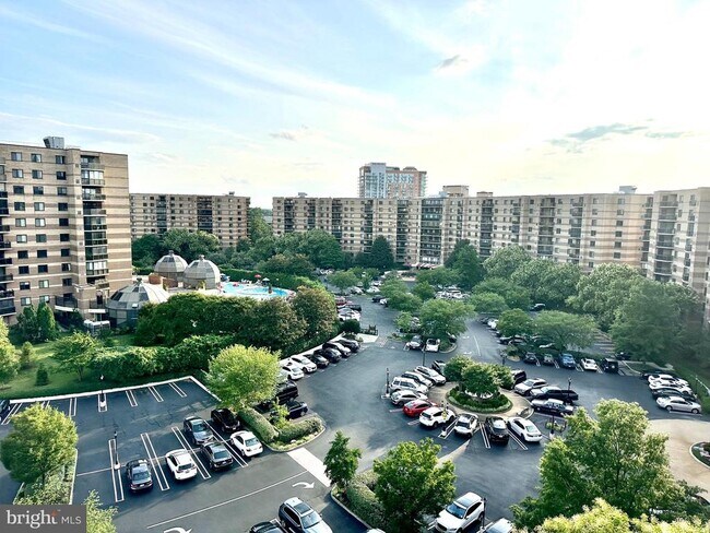 Building Photo - 8380 Greensboro Dr