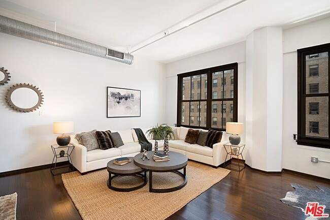 Building Photo - 1645 Vine St