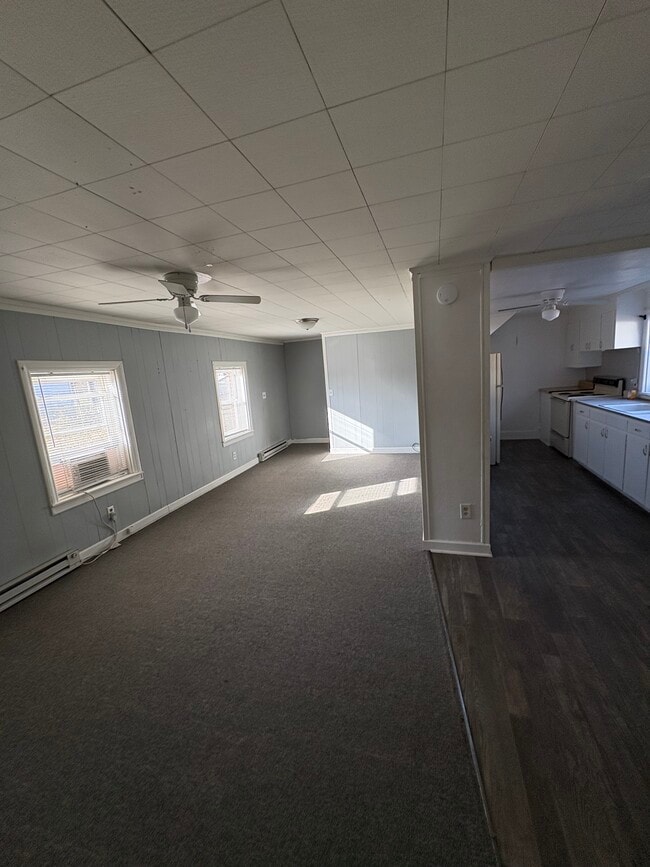 Building Photo - 5043 Old Marlboro Rd