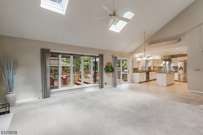 Building Photo - 833 Carnoustie Dr