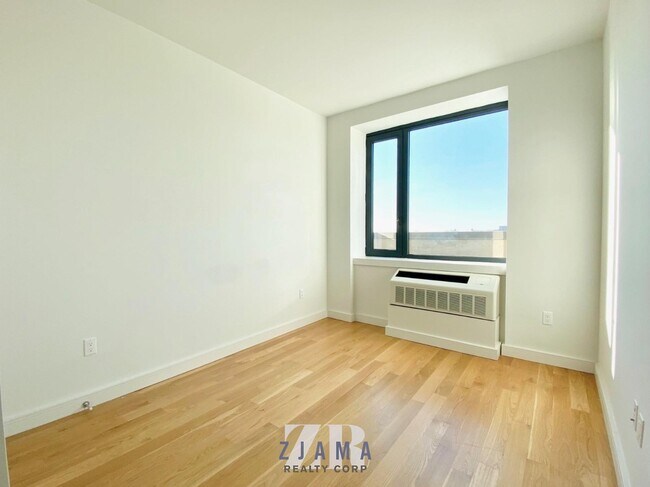 Building Photo - 409 Eastern Pkwy
