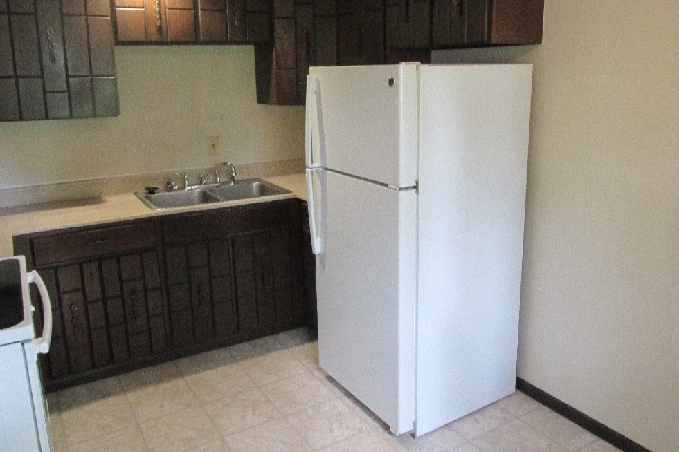 Kitchen - 414 10th Ave S