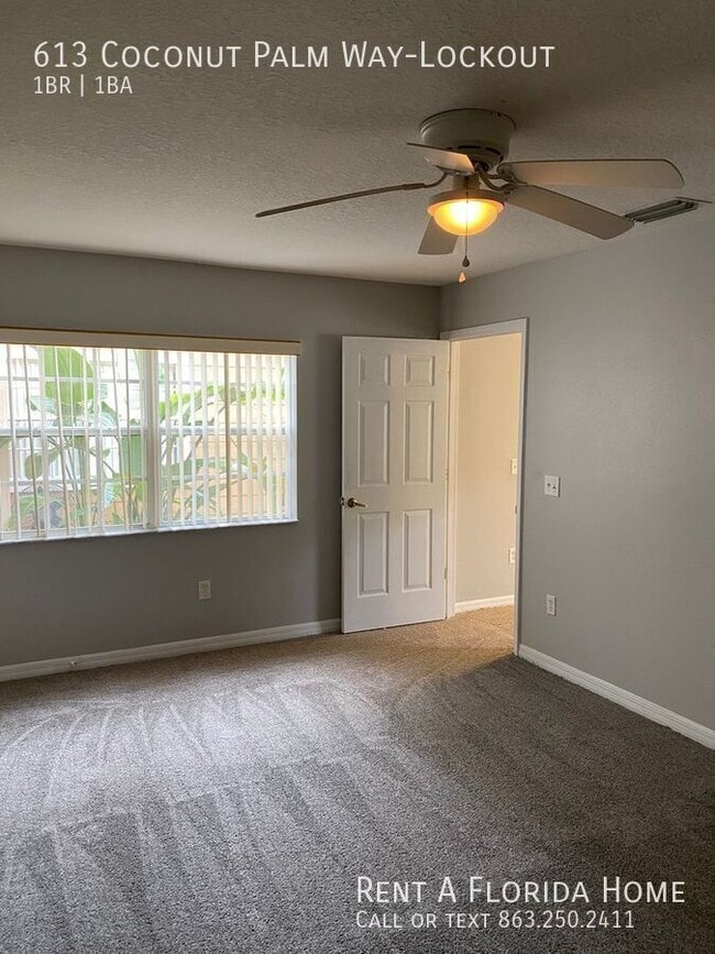 Building Photo - 613 Coconut Palm Way