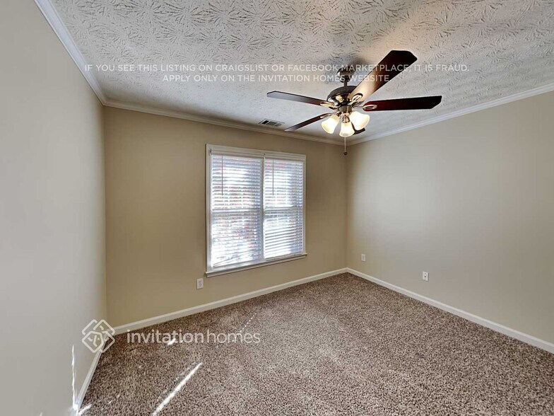 Building Photo - 3241 St Claire Ct