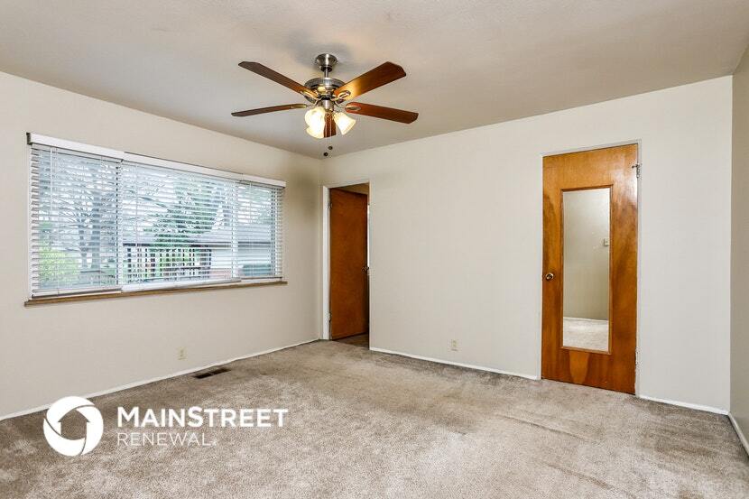 Building Photo - 5 Whitney Cir