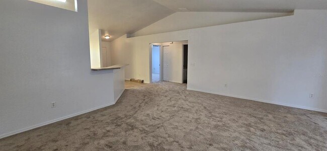 Building Photo - 6875 SE 52nd St