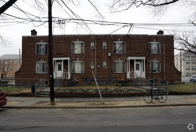 Building Photo - Halley Terrace Apartments