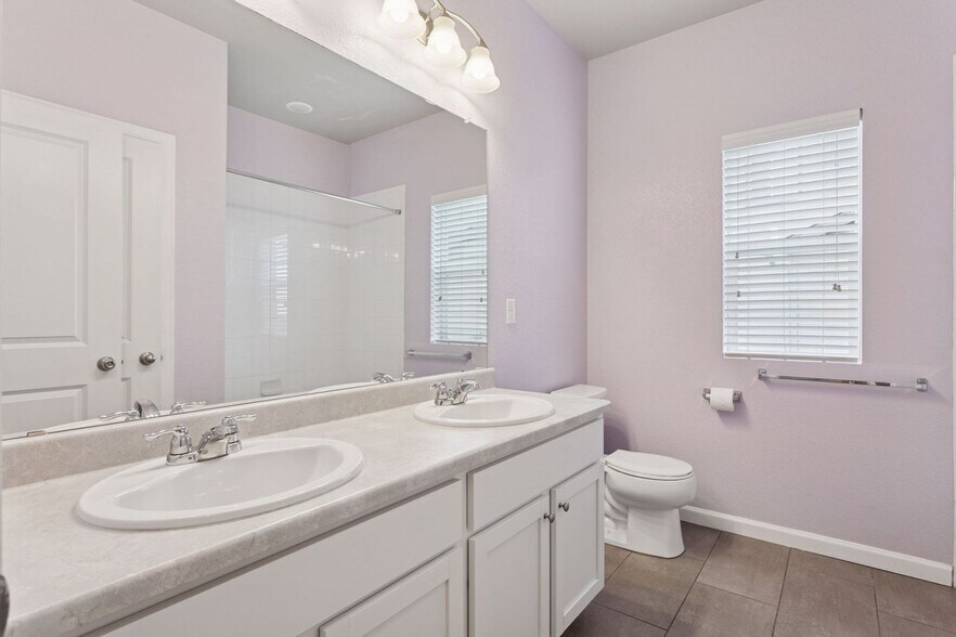 Building Photo - 2346 Horse Shoe Cir