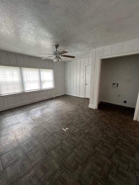 Building Photo - 2425 N Lynwood Dr