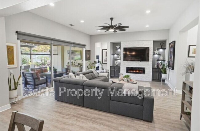 Building Photo - 25102 Aspen Falls Dr