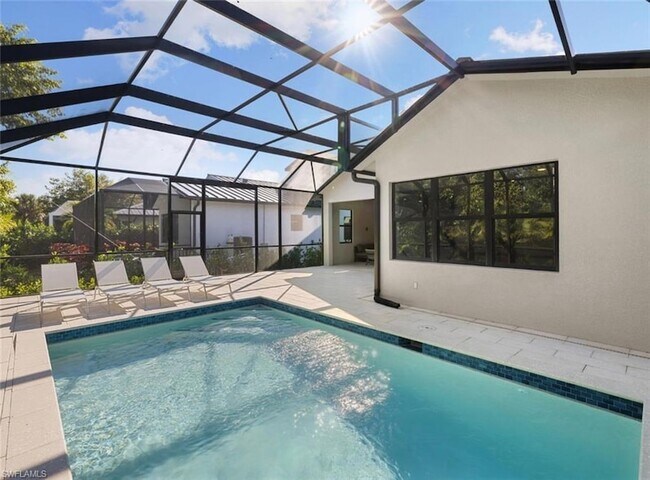 Building Photo - 2721 Van Buren Ave