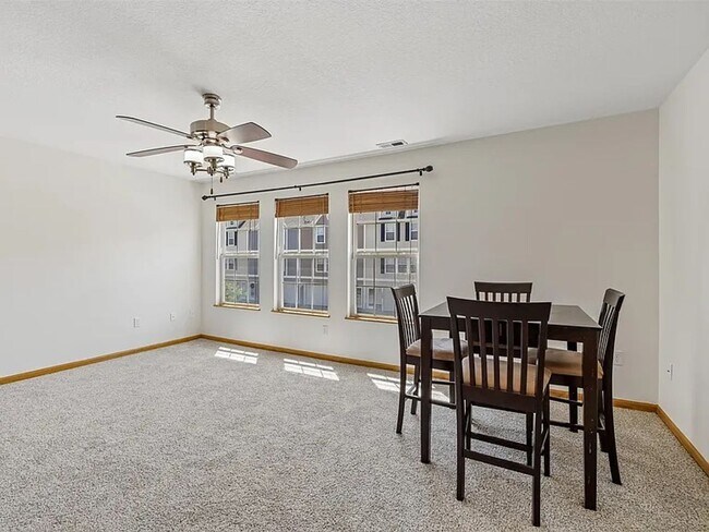 Building Photo - 3180 SW Arlan Ln