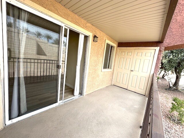 Building Photo - 4450 Sandy River Dr