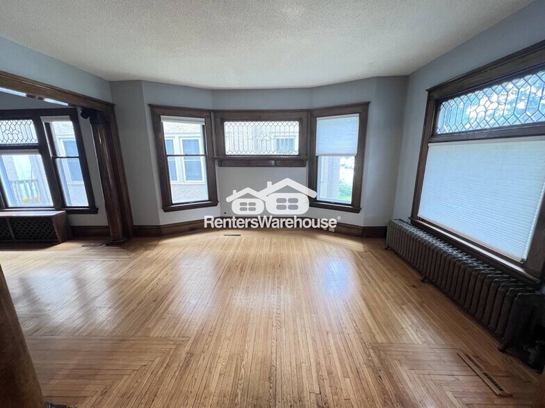 Building Photo - 3225 Hennepin Ave