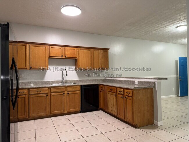 Building Photo - 1724 Carrington Dr