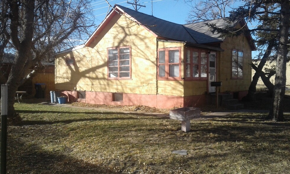 Building Photo - 510 Evans Ave