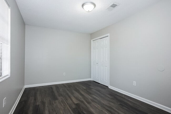 Building Photo - 3476 Postell Dr