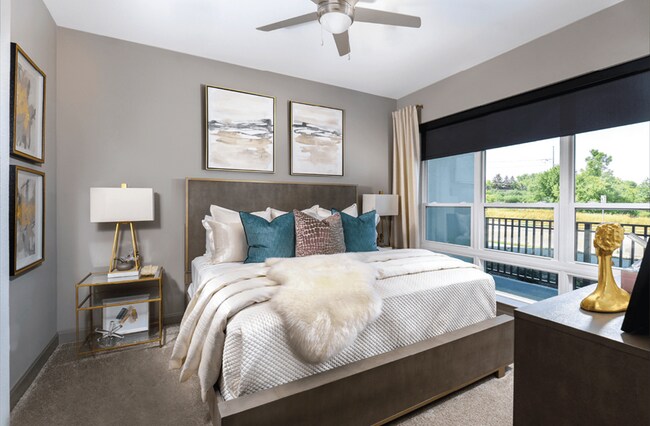 Building Photo - Ultra Luxury, Across from West End, Exquis...