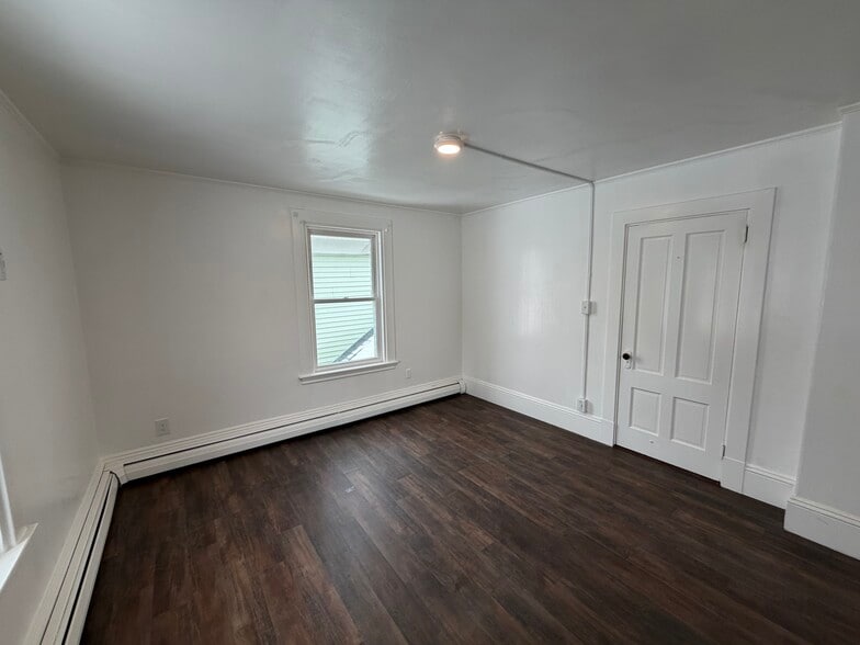 Building Photo - 66 3rd St