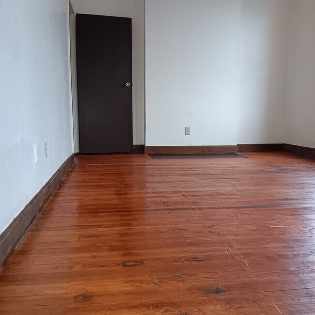 Building Photo - 2148 Auburn Ave