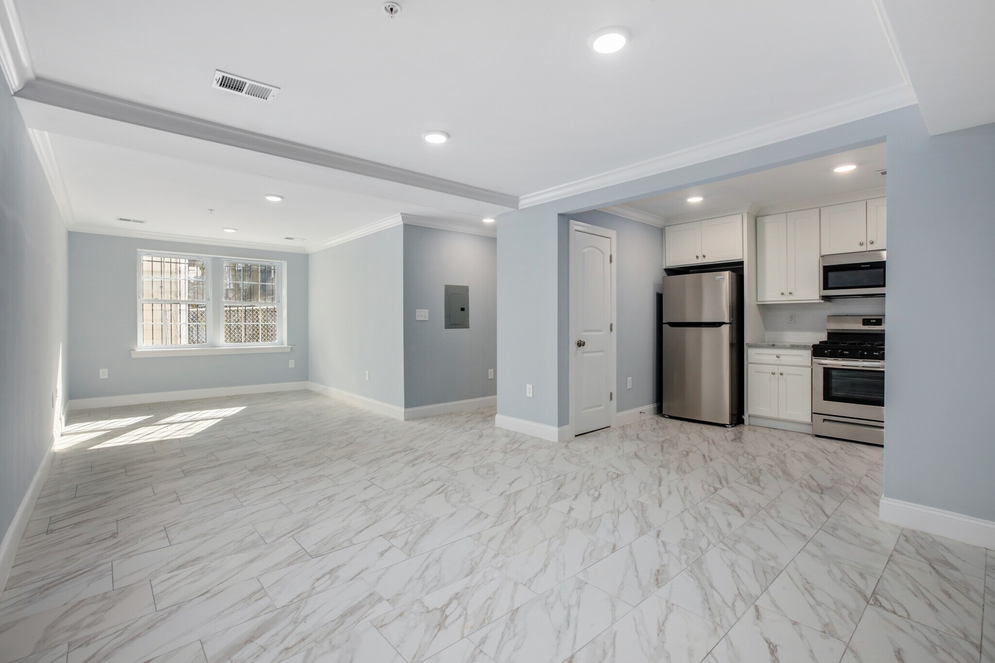 Unit 1 - 475 S 14th St