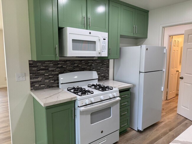 Building Photo - 4738 Elderwood Ct