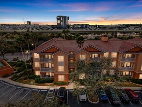 Building Photo - 5000 Culbreath Key Way