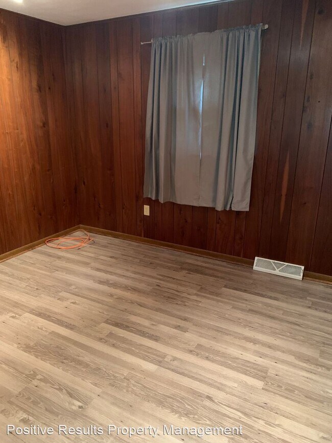 Building Photo - 4 br, 2.5 bath House - 1612 Aragona