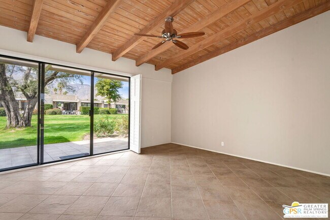 Building Photo - 867 N Calle De Pinos