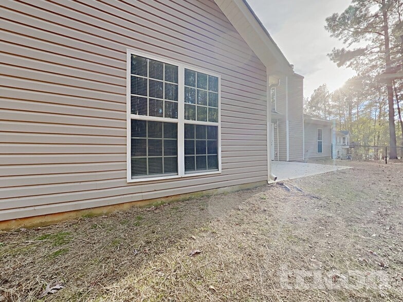 Building Photo - 1607 Amalie Dr