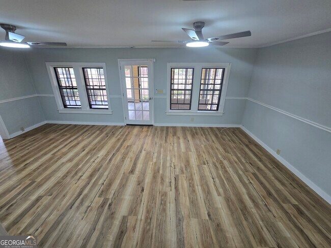 Building Photo - 1703 Point Peter Rd