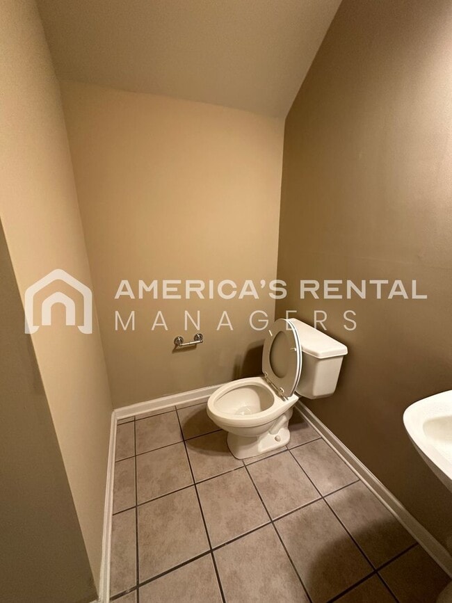 Building Photo - Beautiful Home for Rent in Birmingham, AL!!!! Available to View Now!!!