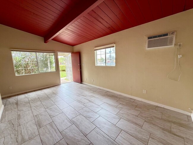 Building Photo - 4901 Frink Ave