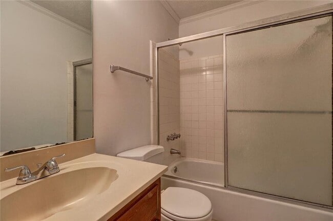 Building Photo - 1562 Circlestone Dr