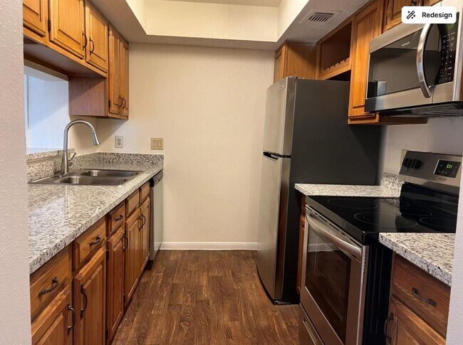 Building Photo - 2826 S Bartell Dr