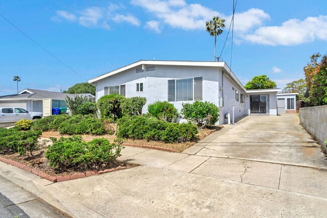 Building Photo - 4722 Mt La Palma Dr