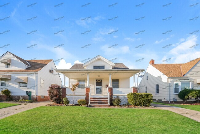 Primary Photo - 5702 Pelham Dr