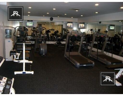 Building Photo - 15 N Beacon St