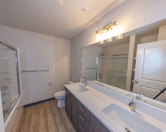 Building Photo - Brand New! - 2 Bedr in Gated Community - Free xfinity Internet